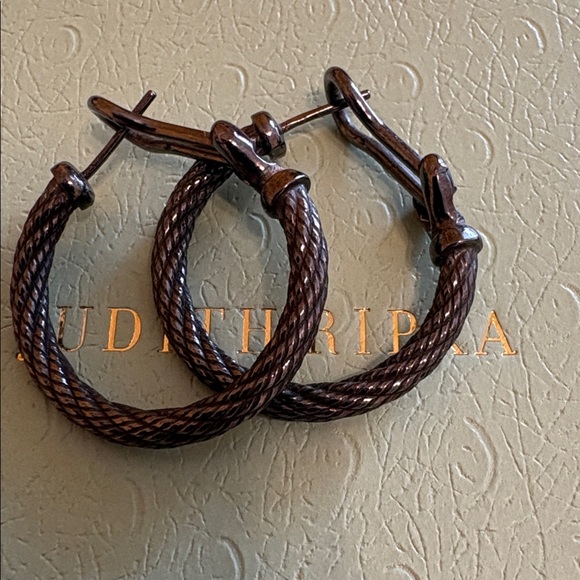 Judith Ripka dark, gray sterling silver Hoop Earrings. - Picture 4 of 4